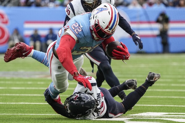 Seahawks look to improve playoff position as they visit Titans